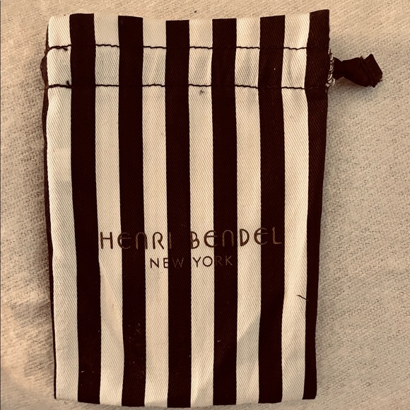 NWOT 🌷🎀💯Henri Bendel Ring Box, Signature Original Dust-bag & Shopping  Bag💕 - Picture 10 of 14